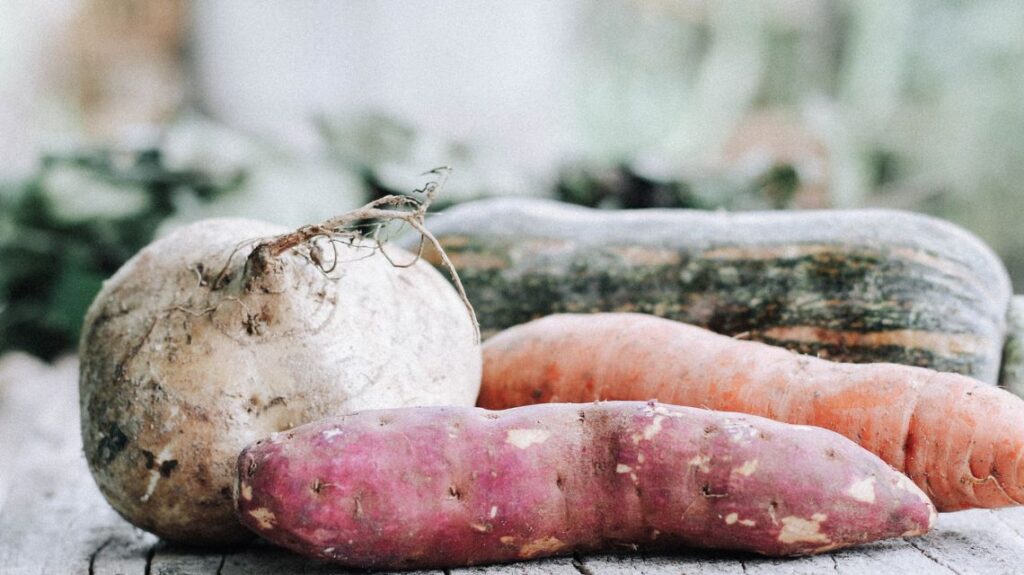 Uma imagem de legumes (culturas).